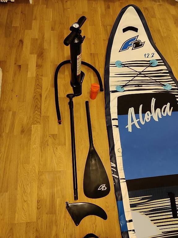 Gommoni, kayak & canoe: F2 Stand Up Paddle Board SUP aufblasbar – Usato da Luzern venduto da 9tom 2