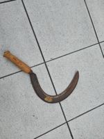 Sichel mit Holzgriff