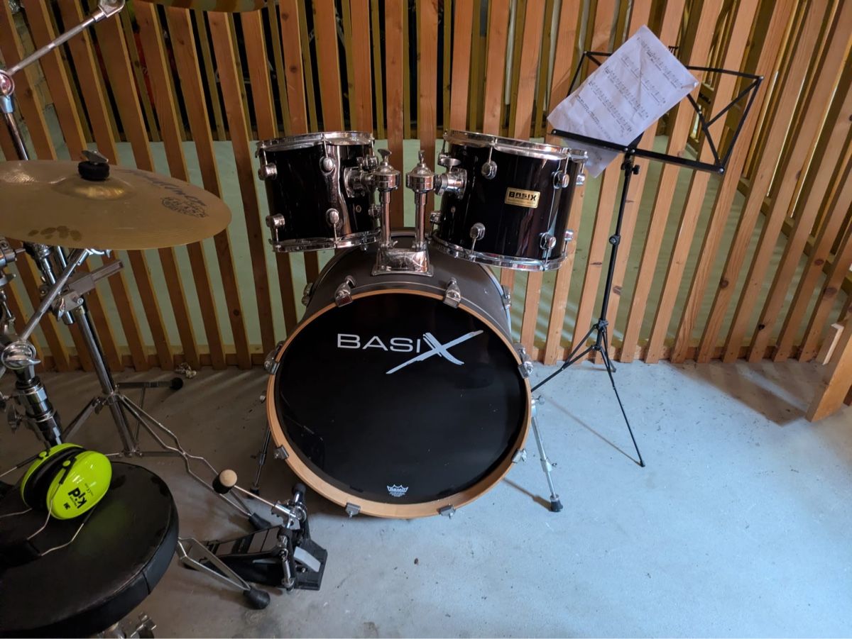 Strumenti musicali: Basix Classic Series Drum Kit COMPLETE   Ab 10 - – Usato da Liebefeld venduto da Sucammilla28