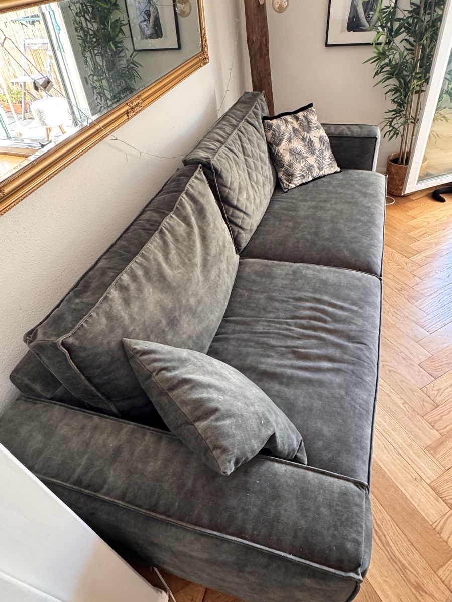 Sofas: Canapé vert sapin  – D'occasion à Lausanne par luc_c7kz