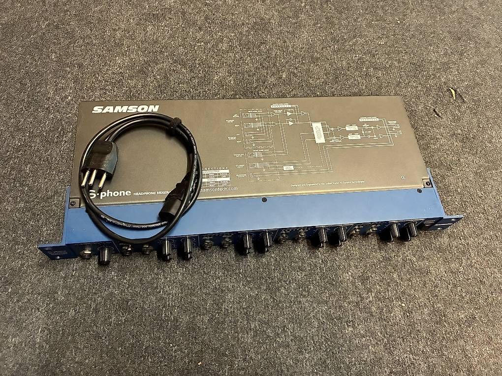 Amplificatori: Ampli casque / Kopfhörer Verstärker Samson – Usato da St-Maurice venduto da Crocopiorne 1