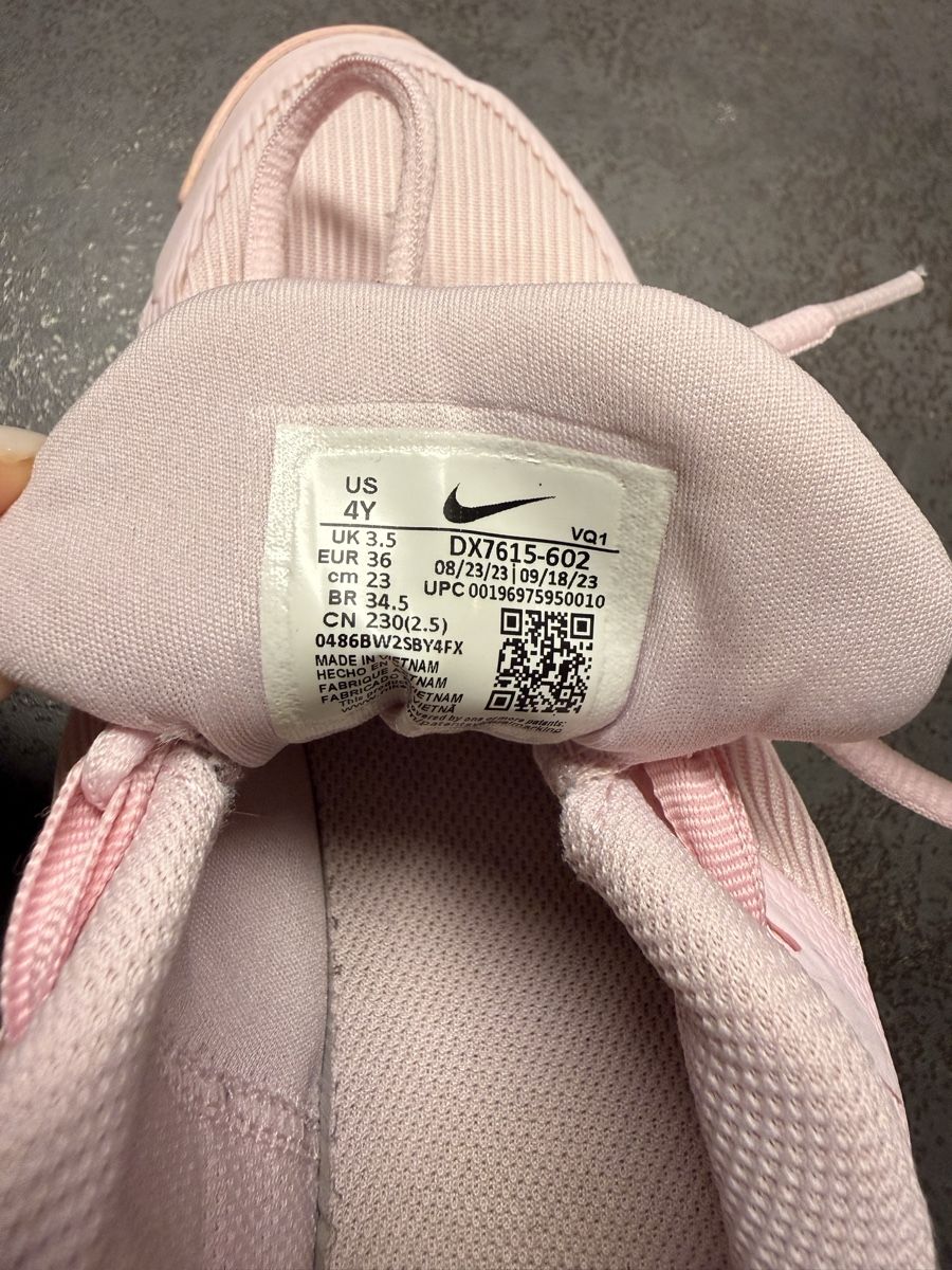 Nike Scarpe per ragazze: Nike Star Runner Trainers – Size 36 – Usato da Zollikerberg venduto da tet_hbw6 4