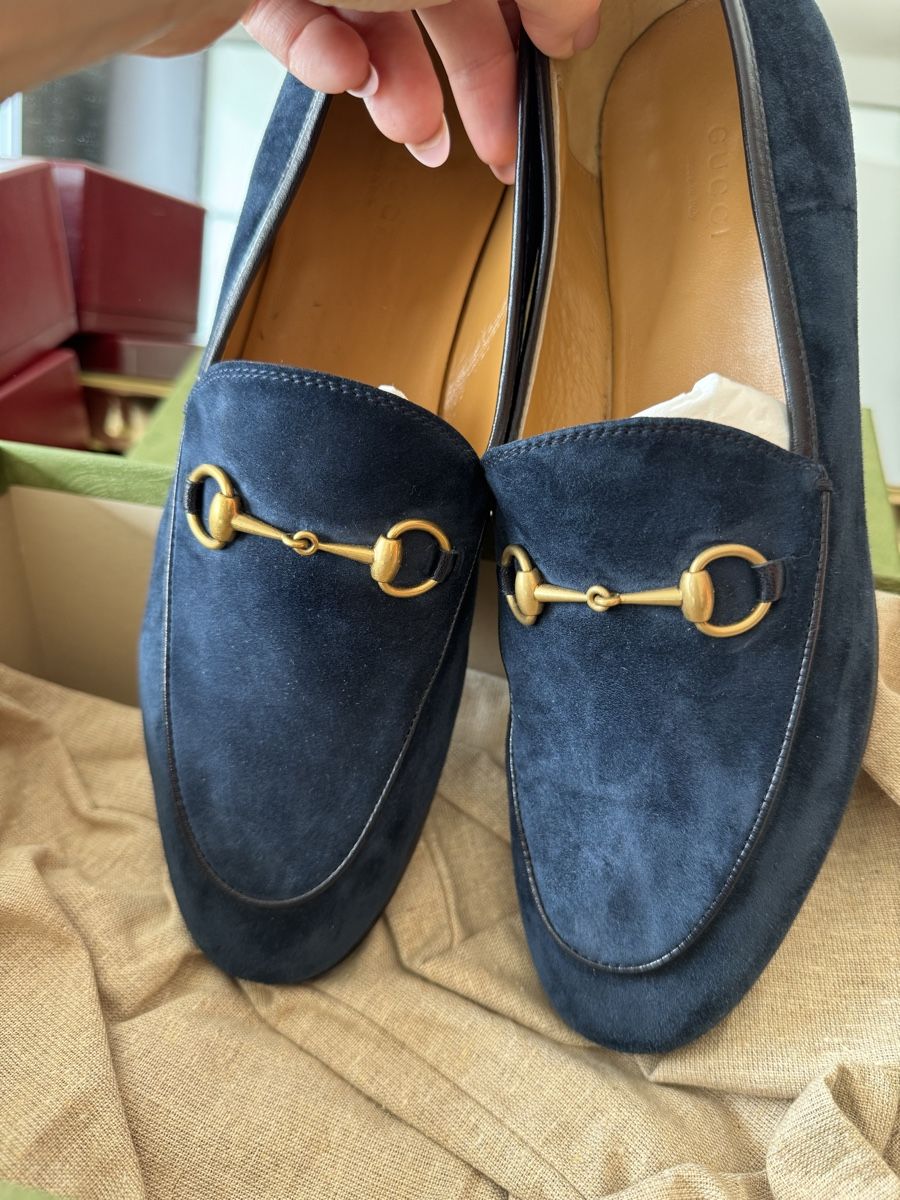 Gucci Scarpe da donna: Gucci Loafers in Blue Suede, Size 40 – Nuovo (secondo la descrizione) da Zürich venduto da kvsm_75 1