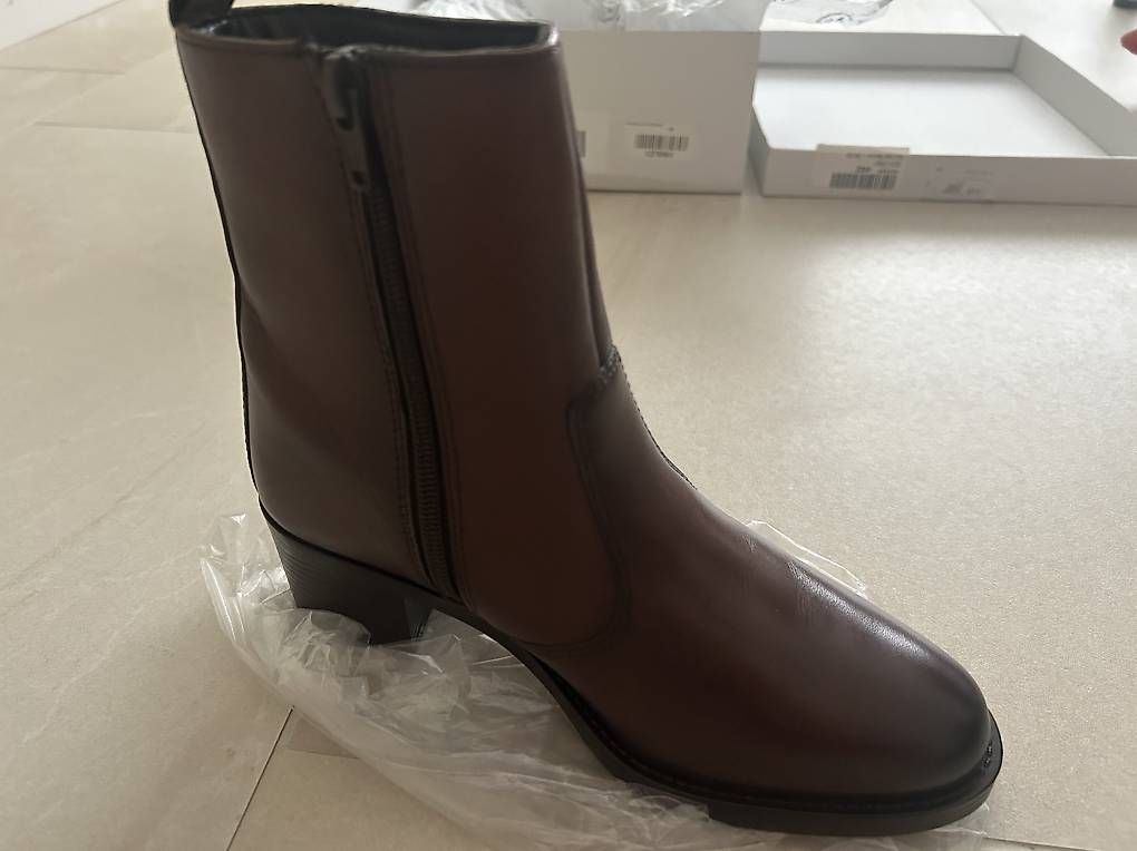 Damenschuhe: Stiefeletten Ortiz & Reed, Grösse 36  – Gebraucht aus Volketswil von mai_88dc
