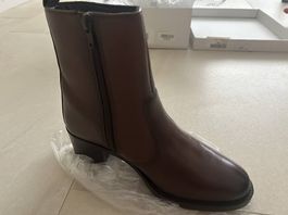 Neue ungebrauchte Stiefeletten aus Rindsleder, Grösse 36 