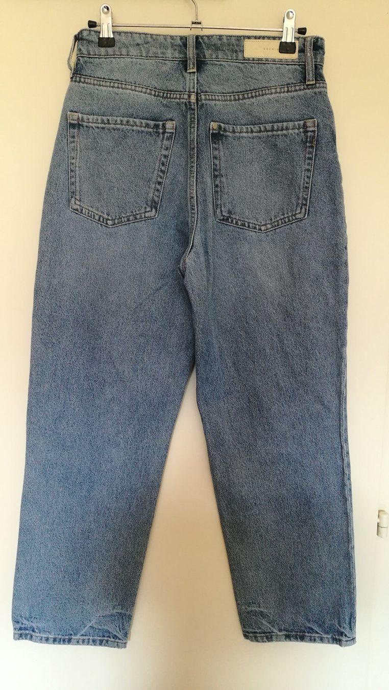 H&M Jeans: Jeans Staright High Waste Ankle length – Gebraucht aus Martigny von Lea_lucci 1
