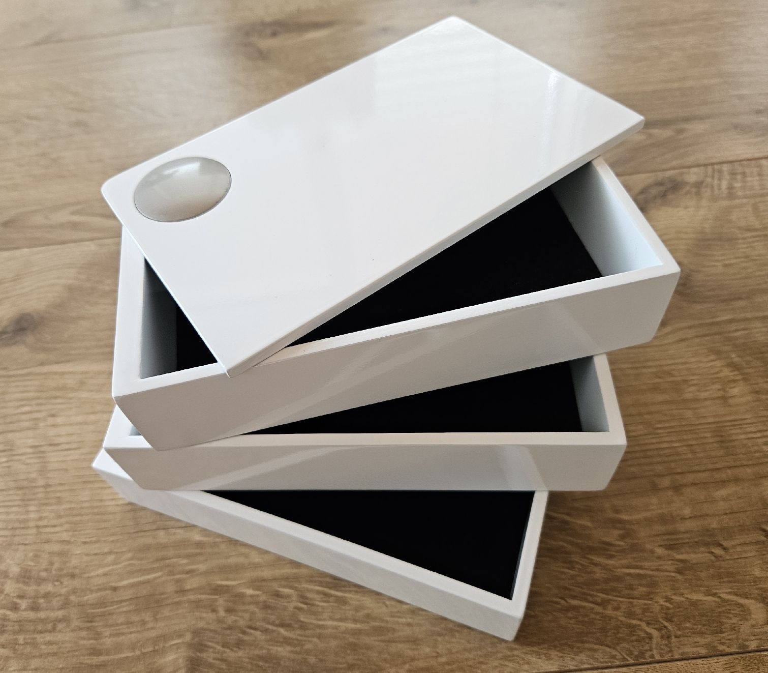Portagioie: Schmuckschatulle weiss, 3 Schubladen, modern & elegant – Nuovo (secondo la descrizione) da Rhäzüns venduto da inf_rcj7