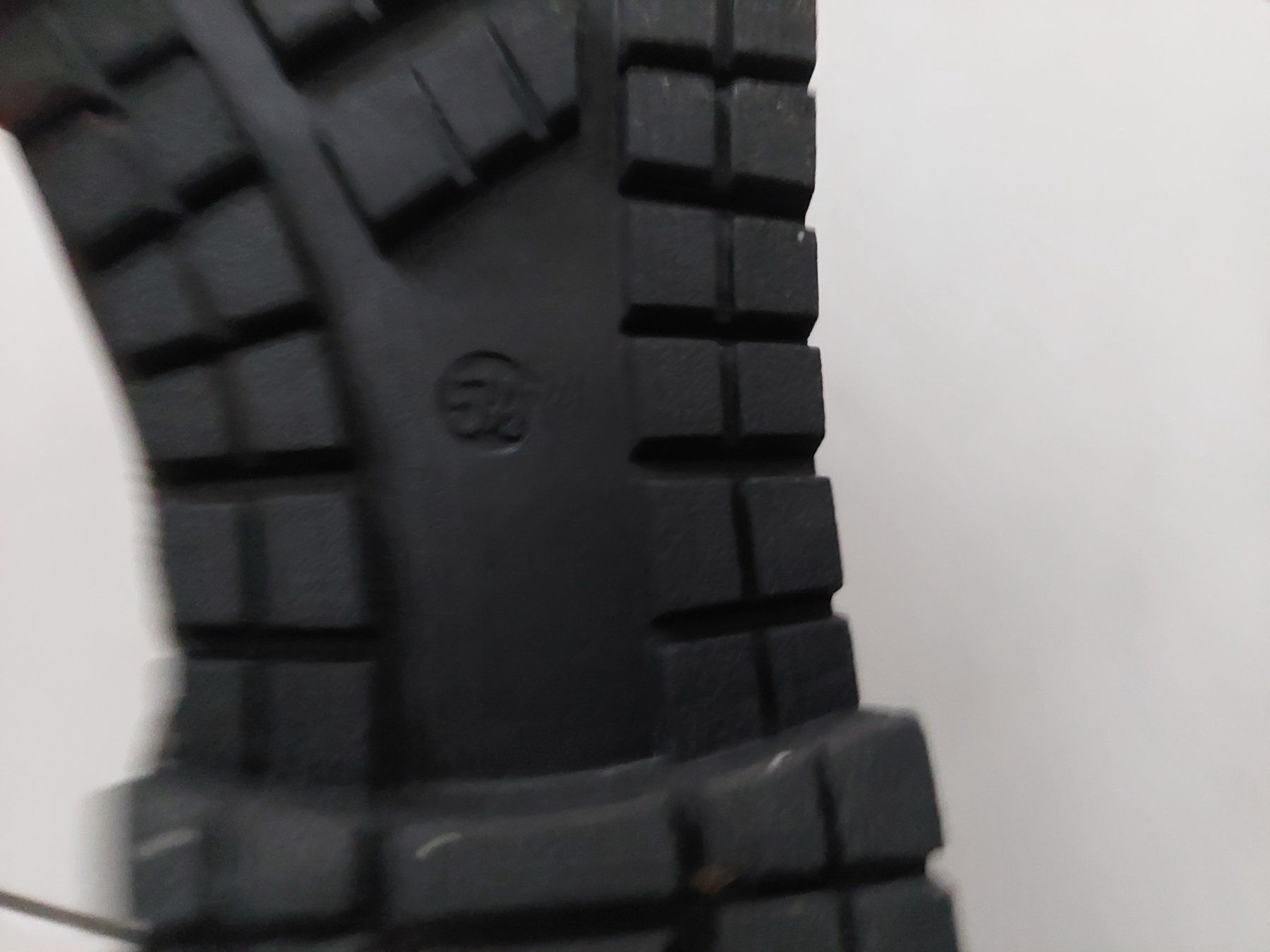 Scarpe da donna: Stiefelette / Boots – Usato da Escholzmatt venduto da Ipbuur 3