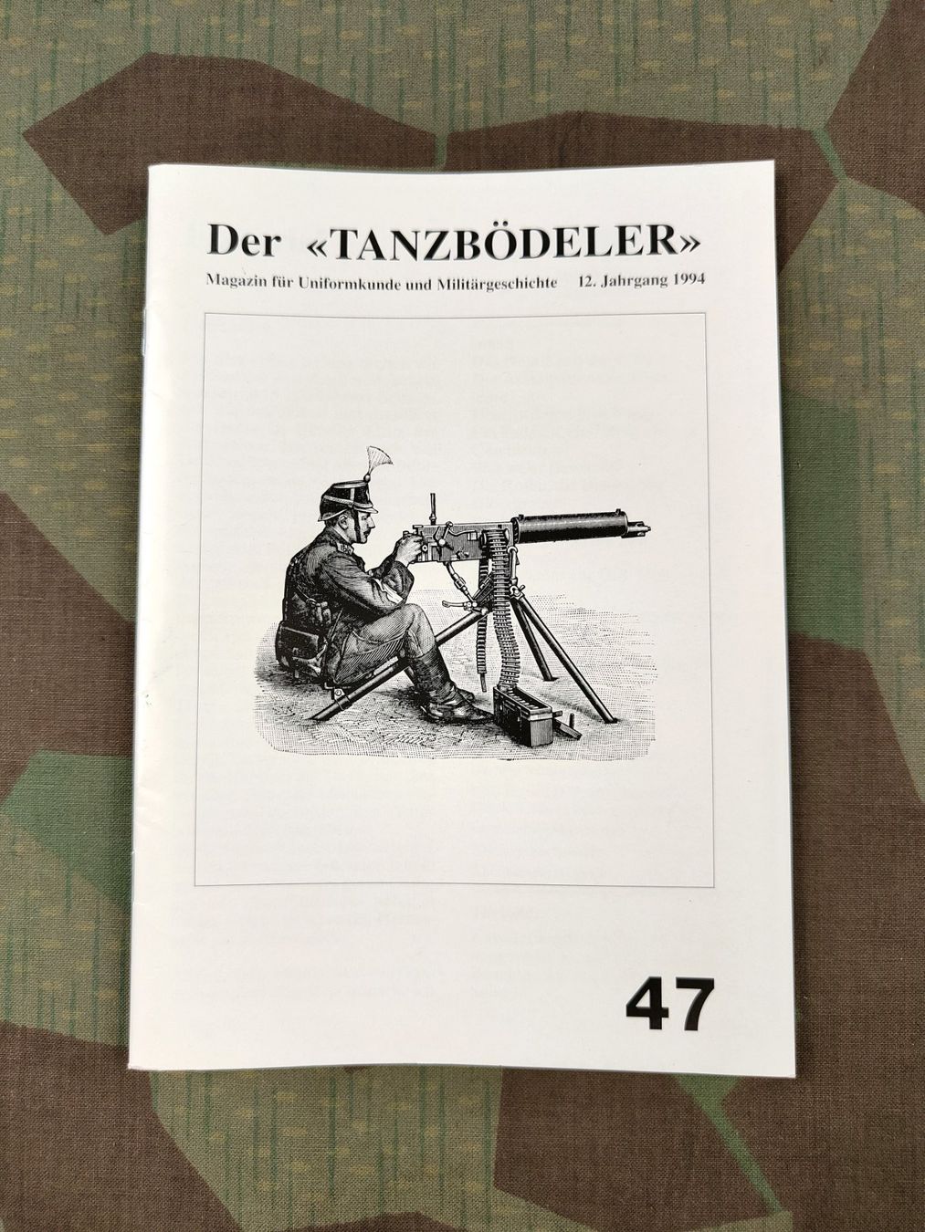 Schweizer Armee Uniformi: Der «TANZBÖDELER» Nr. 47 – Usato da Bauma venduto da SwissMilitaria