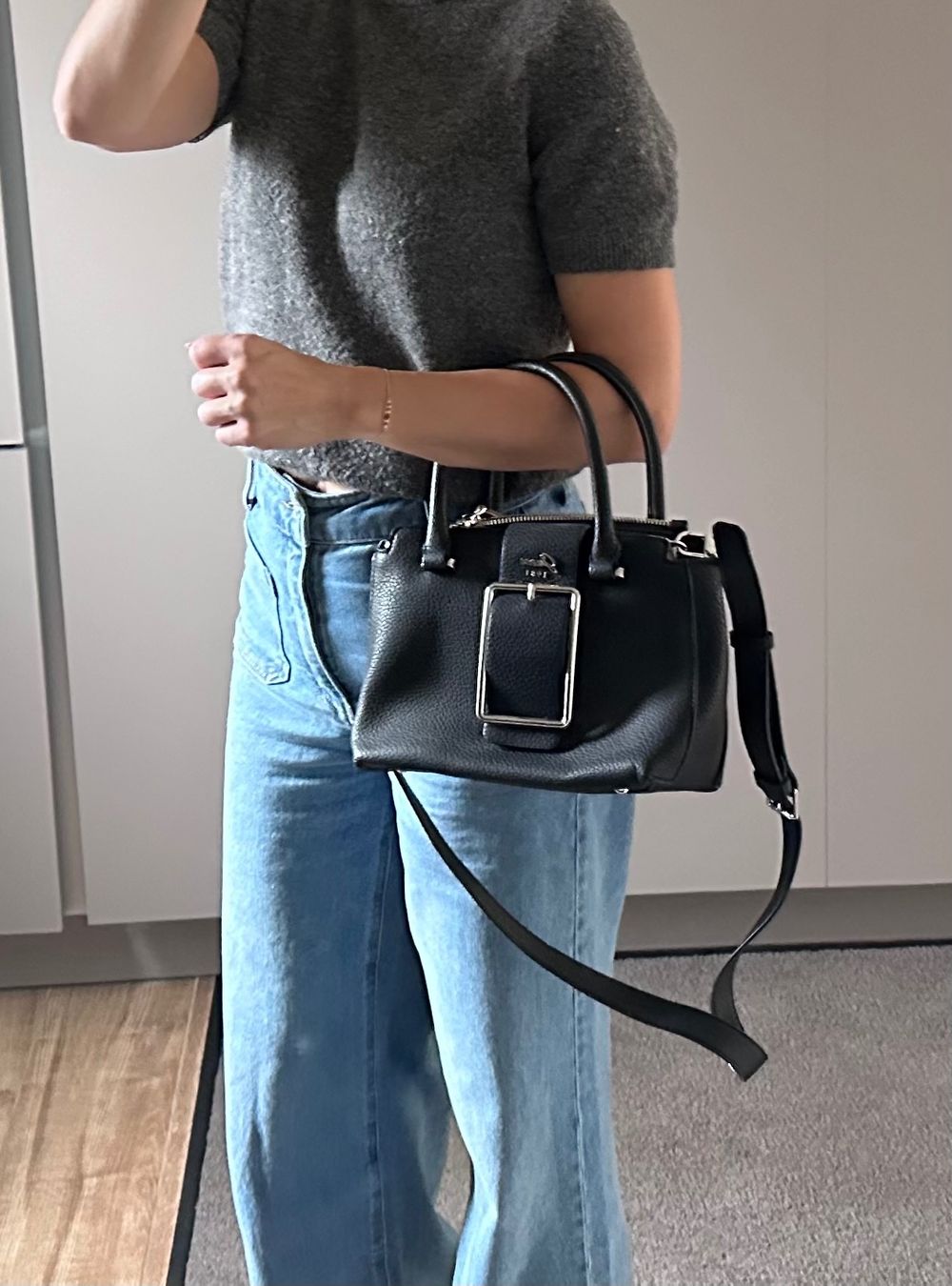 Guess Borse da donna: Sac à main Guess – Nuovo (secondo la descrizione) da Geneveys-Coffrane venduto da sar_rb75 6