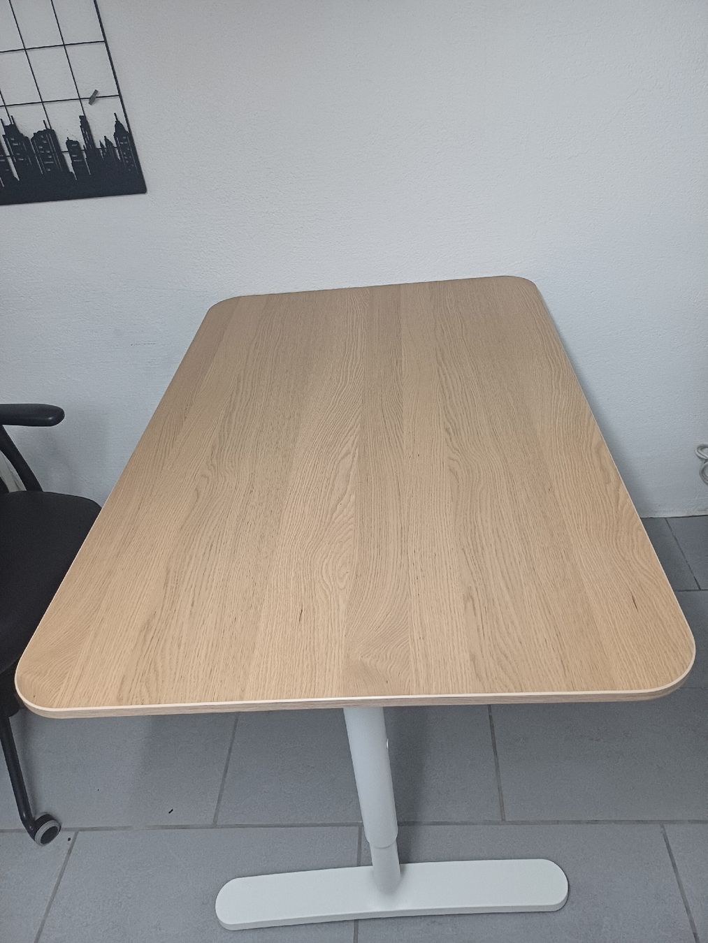 Ikea Scrivanie: IKEA Bekant desk, white base – Usato da Brugg AG venduto da Chaes-chueechli