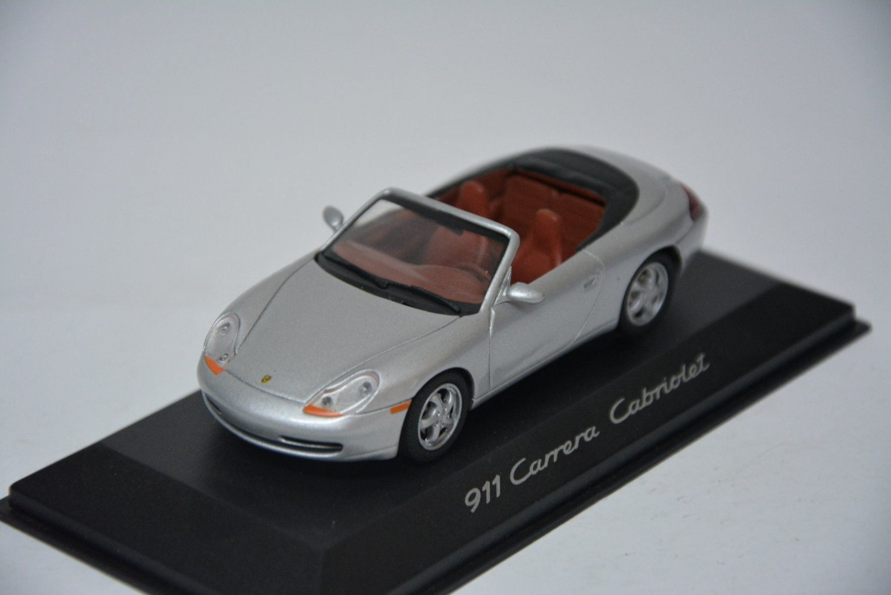 Porsche Modellautos: Porsche 911 Carrera Cabriolet , 1:43 – Neu und originalverpackt aus Goldach von Feivel9 2