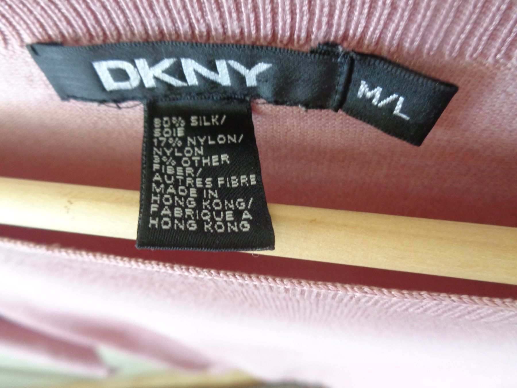DKNY Pulls & Sweat-shirts: leichter Pullover von DKNY 80% Seide – D'occasion à Frauenkappelen par ninanu80 1