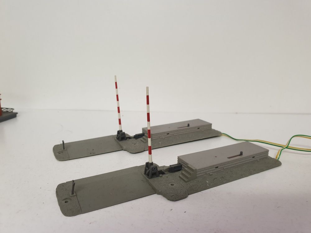 Auhagen 44637 Beschrankter Bahnübergang - Modelleisenbahn Zubehör N Spur