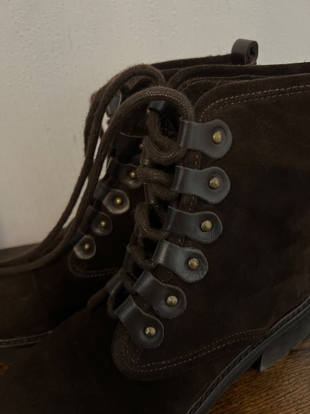 Massimo Dutti Scarpe da donna: Massimo Dutti stivaletti stringati in pelle scamosciata – Usato da Lausanne venduto da dia_xs9l 3