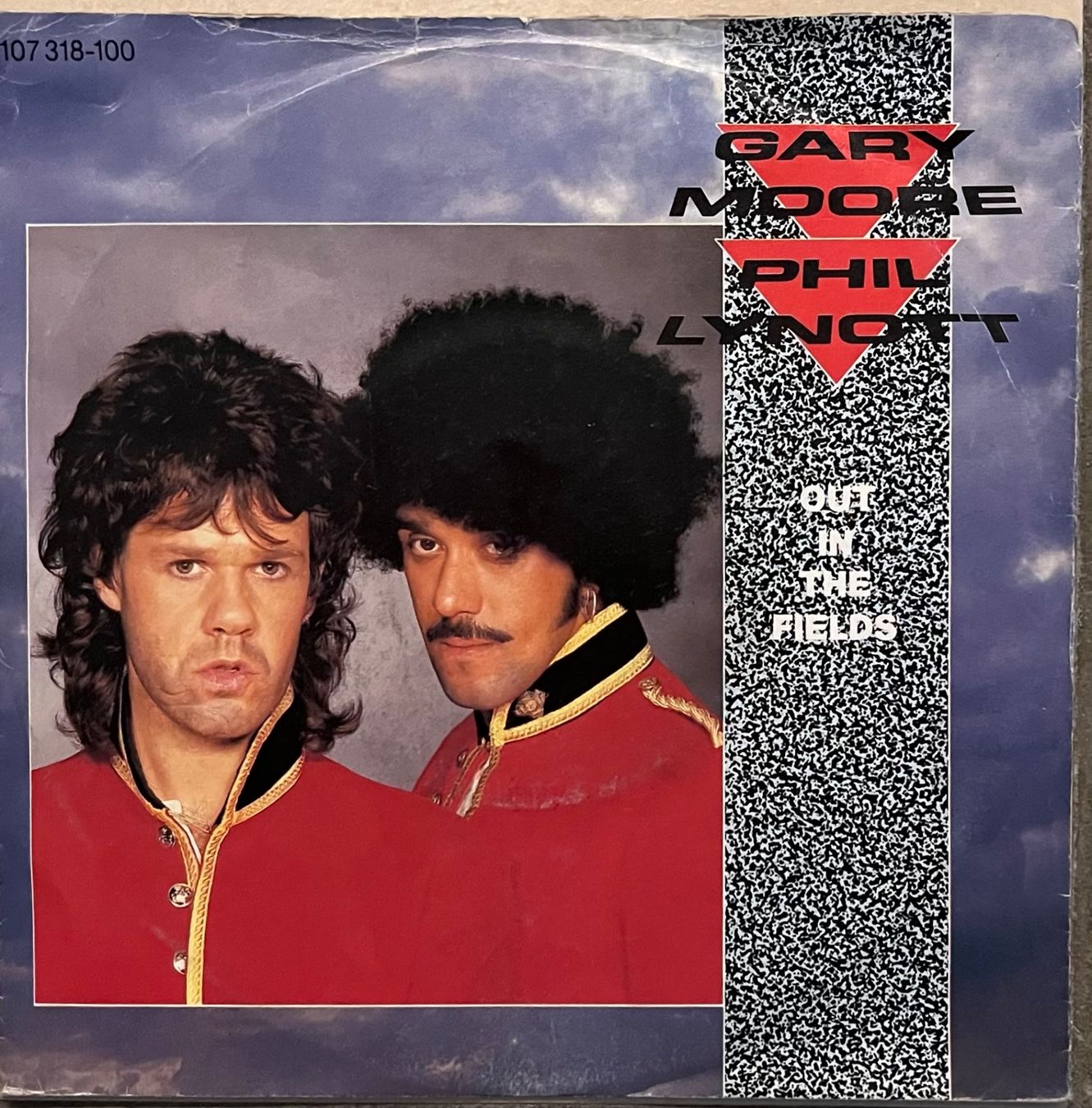 gary-moore-phil-lynott-out-in-the-fields