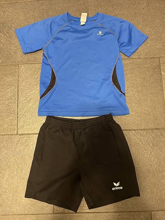 Erima Lots de vêtements: Sportset – D'occasion à Merishausen par Yvili