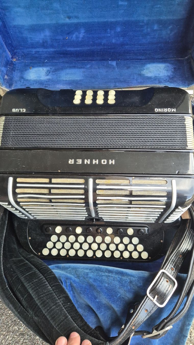 Hohner Musikinstrumente: Hohner Morino Club – Gebraucht aus Rämismühle von beni0010