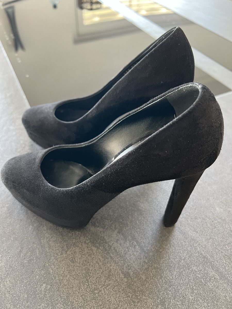 Casadei Scarpe da donna: Escarpins CASADEI noirs taille 37 petit – Usato da Porrentruy venduto da SYANKA 1
