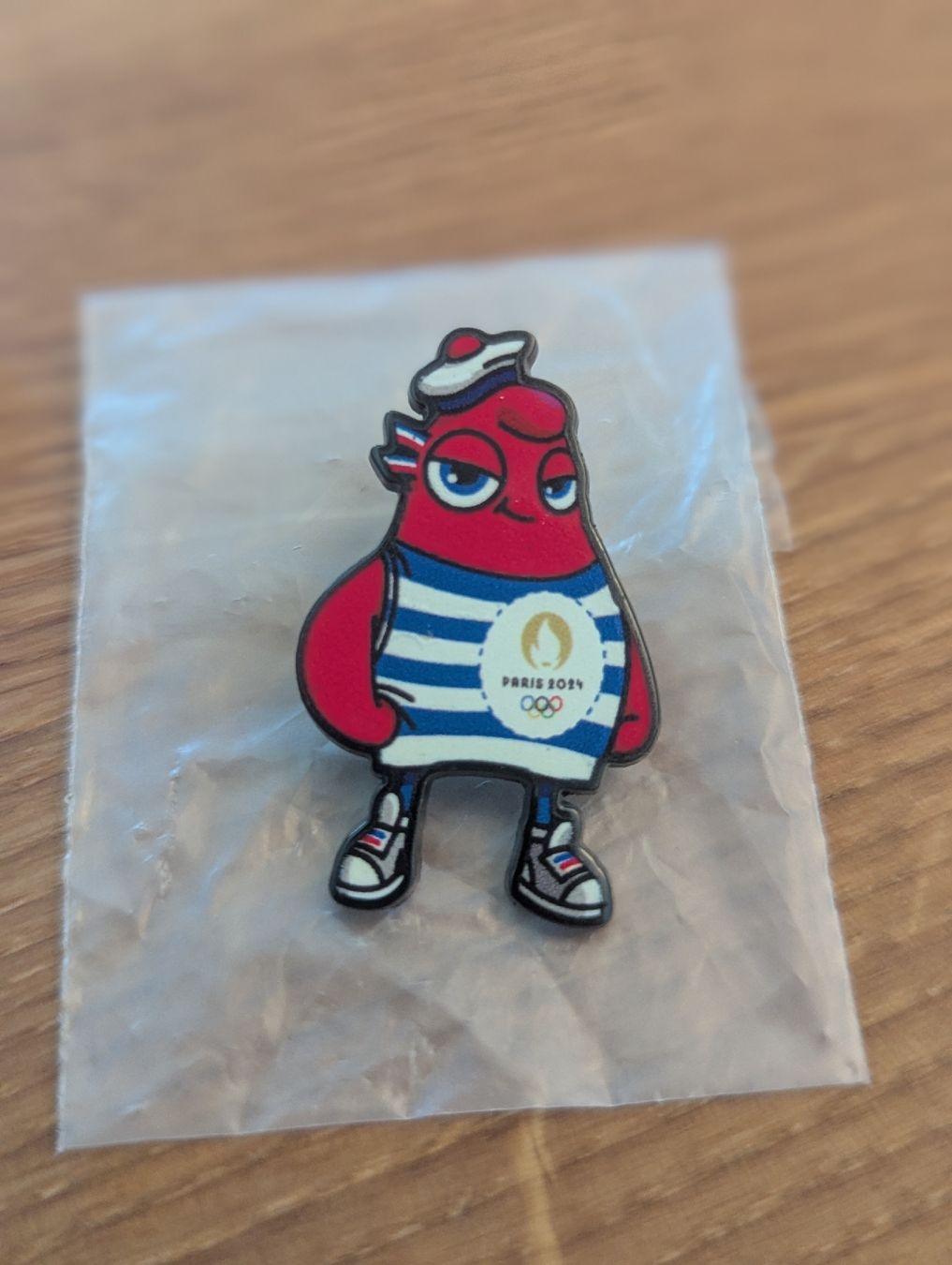 Plaquettes & Badges: Paris Olympics 2024 Official Pins – Neuf avec emballage d'origine à Stans par angelajanequick 1