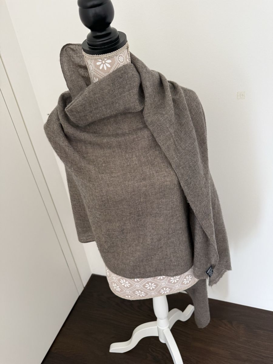 Foulard & Sciarpe: Pashmina Schal – Usato da Balzers venduto da Lissi57 4