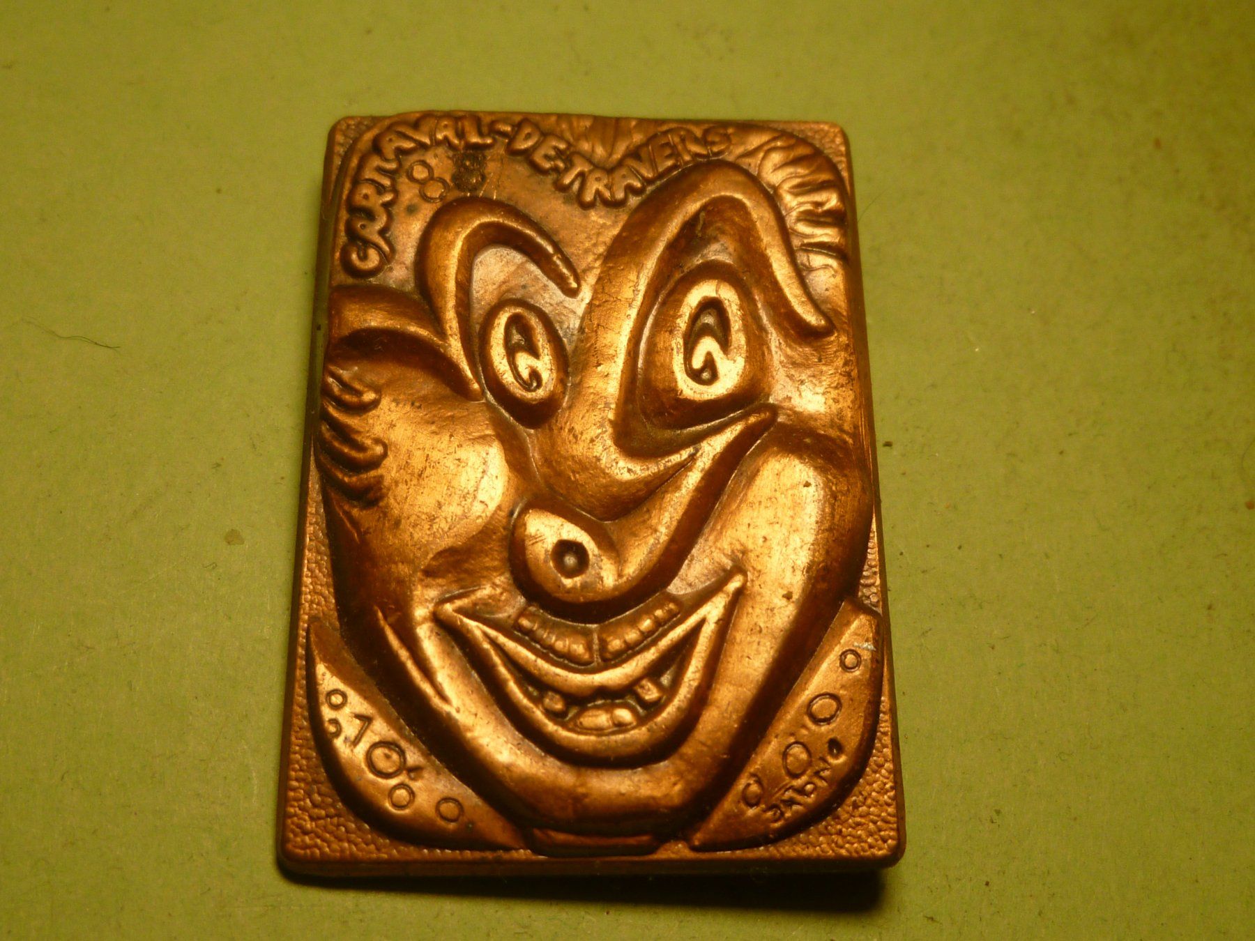 Spille & Fermagli: CARNAVAL DE TRAVERS 1988 BRONZE – Usato da Ried (Muotathal) venduto da Mandarin02