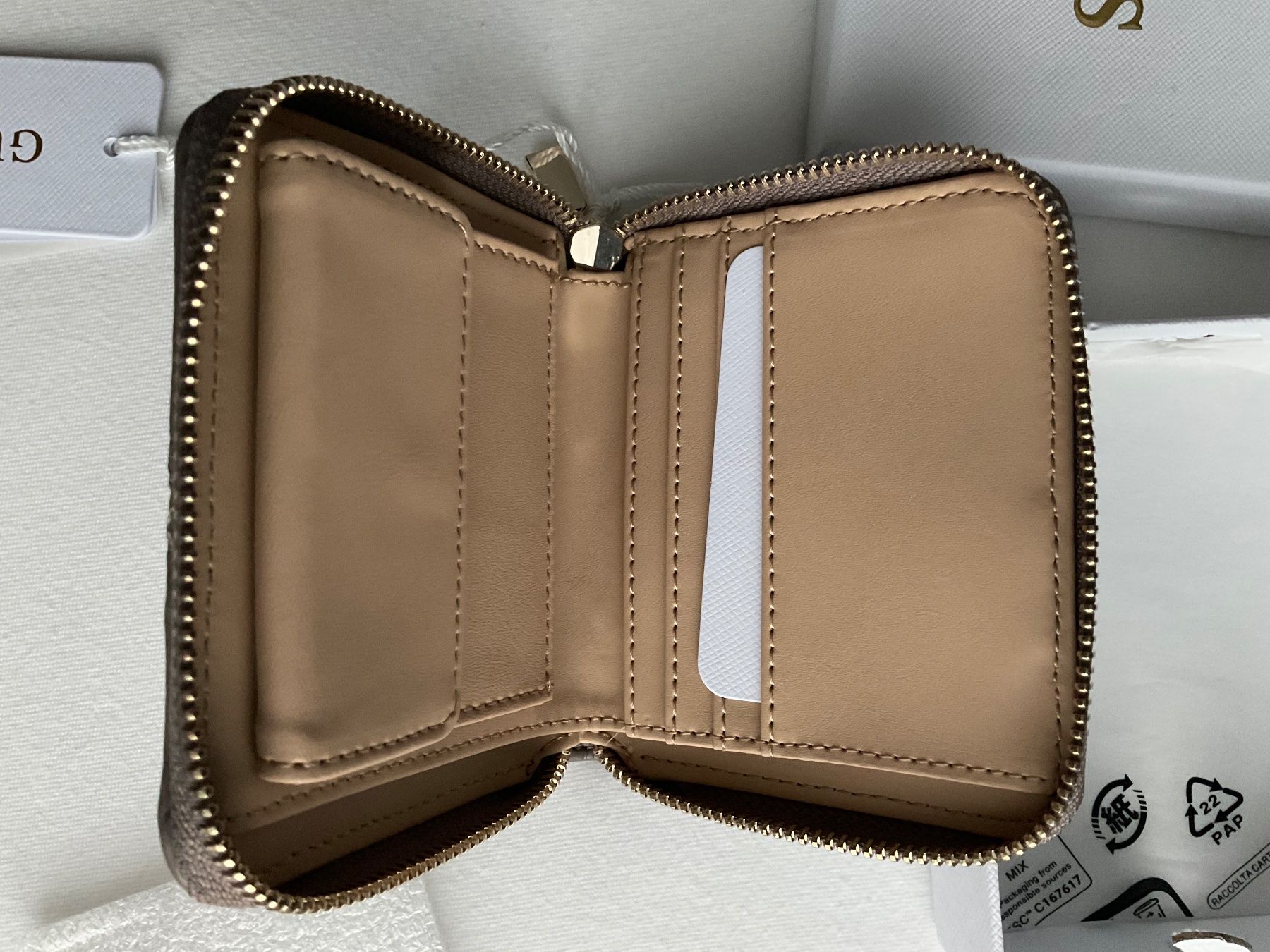 Guess Portamonete: GUESS Portemonnaie – Nuovo e nell'imballaggio originale da Bellach venduto da dj_29xt 1