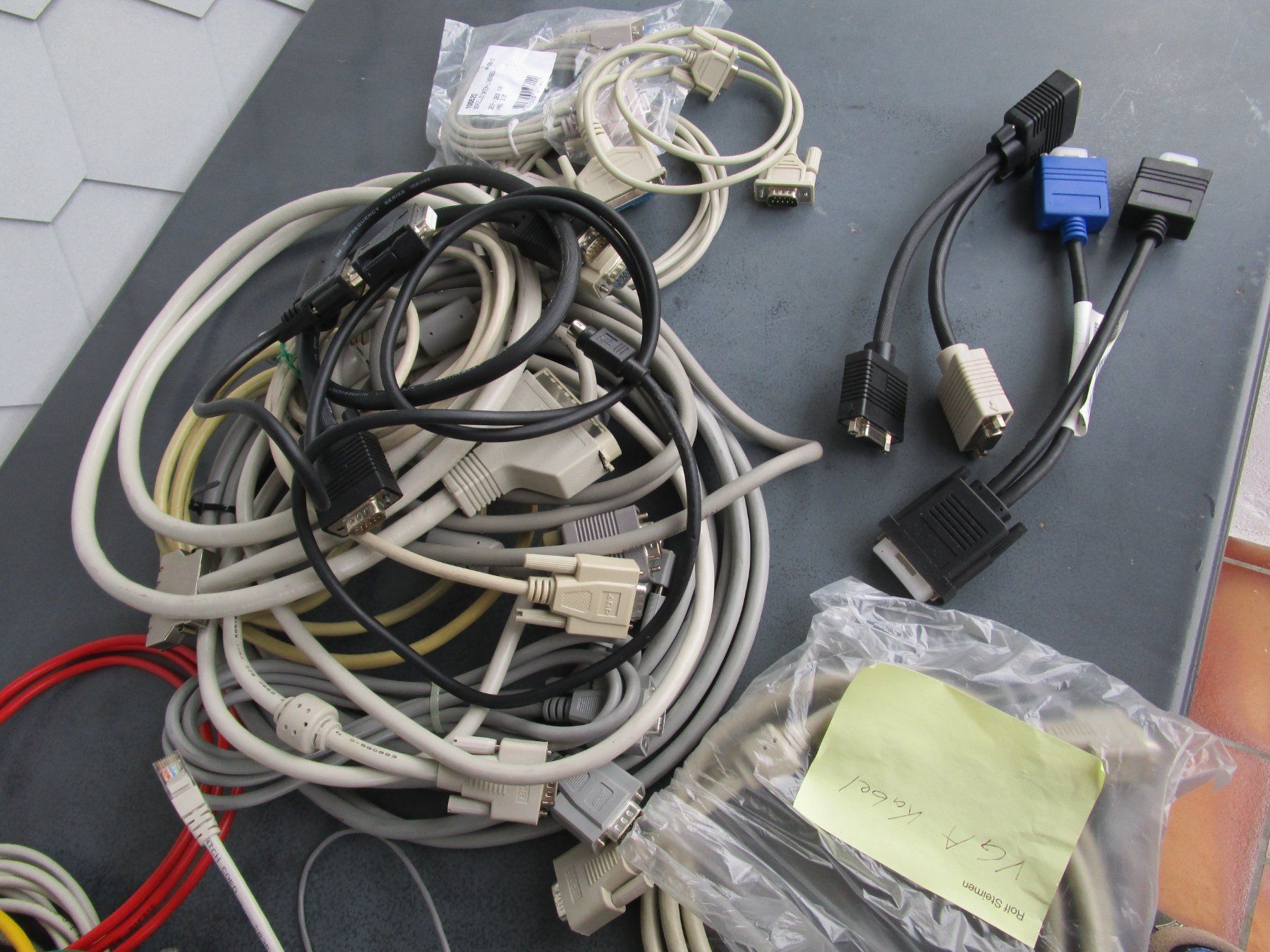 Cavi: Diverse Computer Kabel – Usato da Rapperswil SG venduto da Ralphy 2