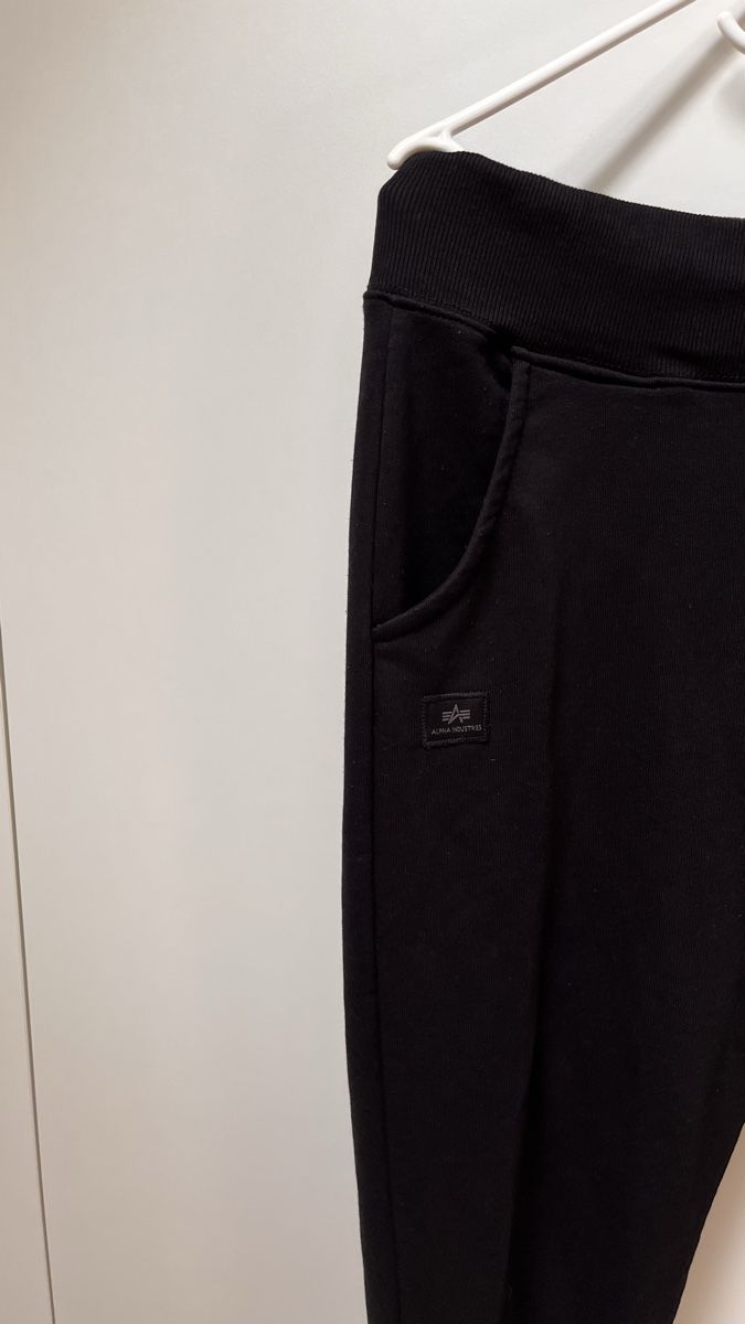 Alpha Industries Pantalons: Jogging Alpha Industries (XL – D'occasion à Delémont par kev_rvm7 2