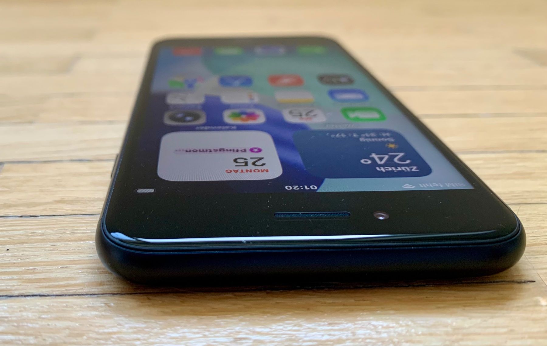 Apple Telefoni cellulari / Smartphones: iPhone SE Gen.2 (2020) schwarz 64 GB – Usato da Rüti ZH venduto da Mazsola777 2