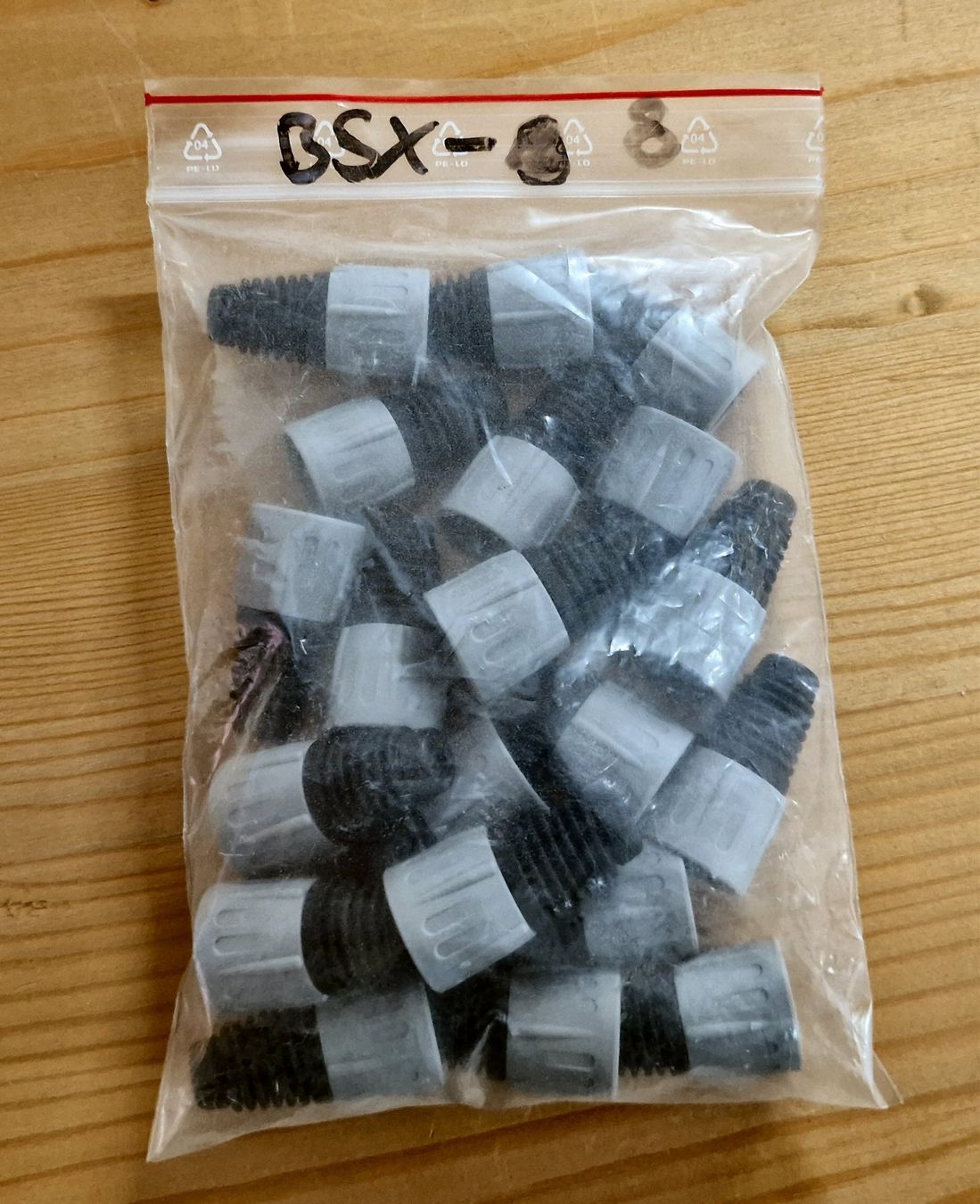 Neutrik Kabel: Neutrik XLR Cable Sleeves - 186pcs – Neu und originalverpackt aus Zofingen von Rodeln 8