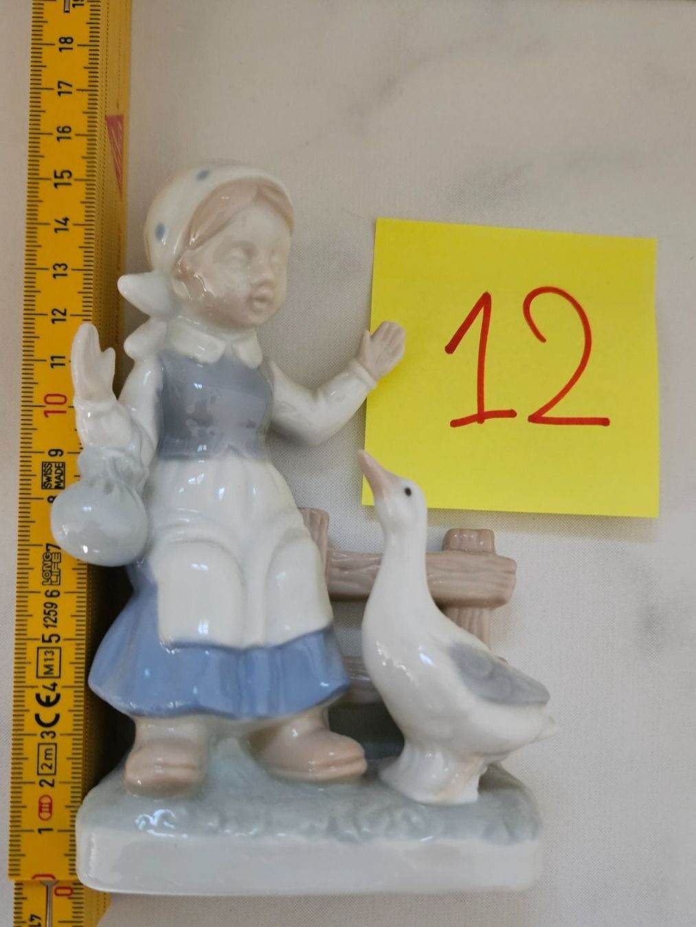 Figuren: Porzellanfigur Gänsehirtin – Gebraucht aus Meggen von G7957c24