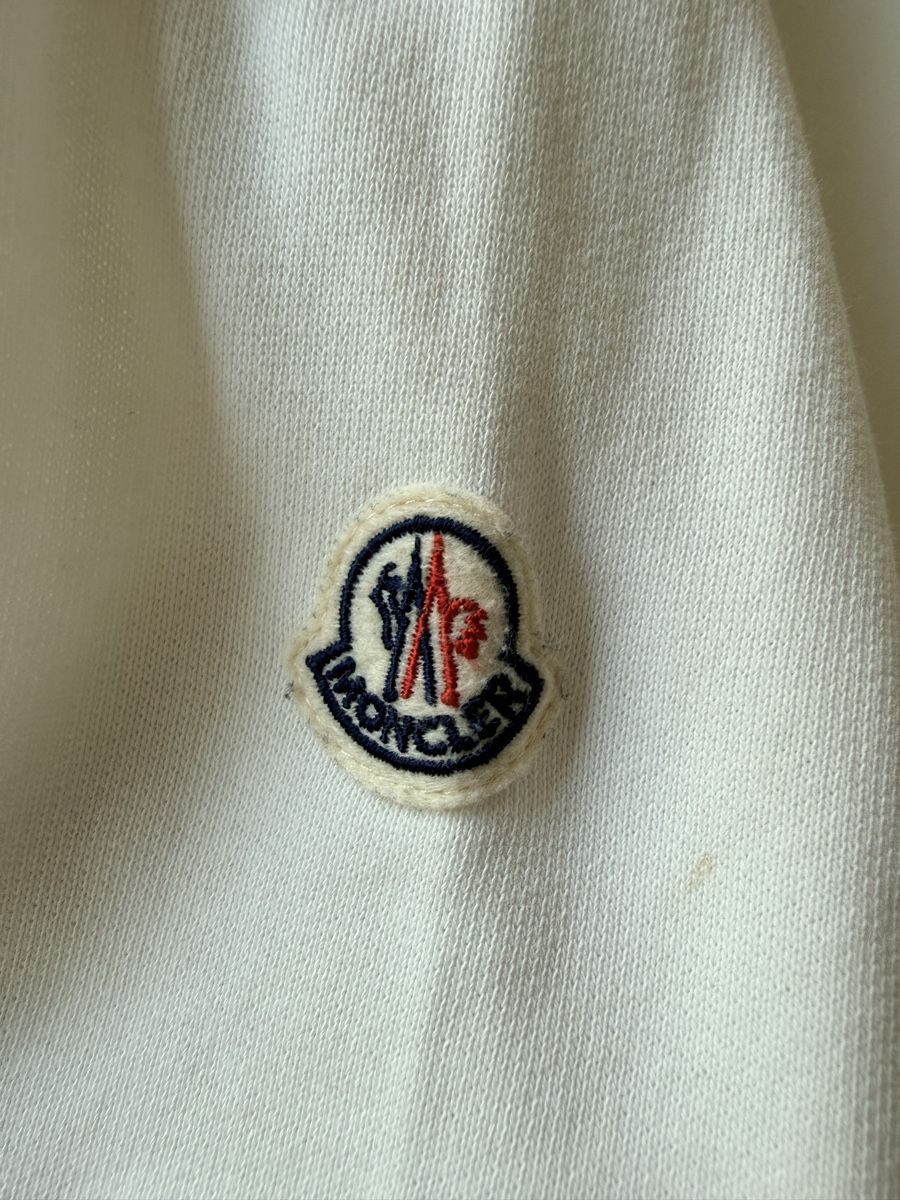 Moncler Pulls & Sweat-shirts: Moncler sweatshirt printed astronaut size 14A – D'occasion à Meilen par tachel 1