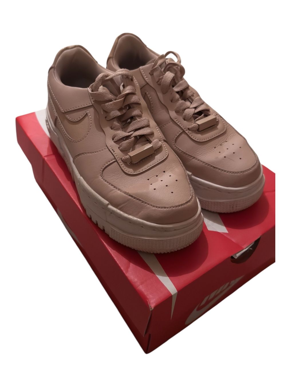 Nike Chaussures femmes: Nike Air Force 1 Pixel - taille 37 – D'occasion à Morges par rclm