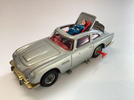 Original CORGI TOYS James Bond Aston Martin DB5 Silber