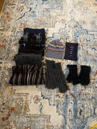 Winter Accessoires Set - Schals, Mütze, Handschuhe, Top!