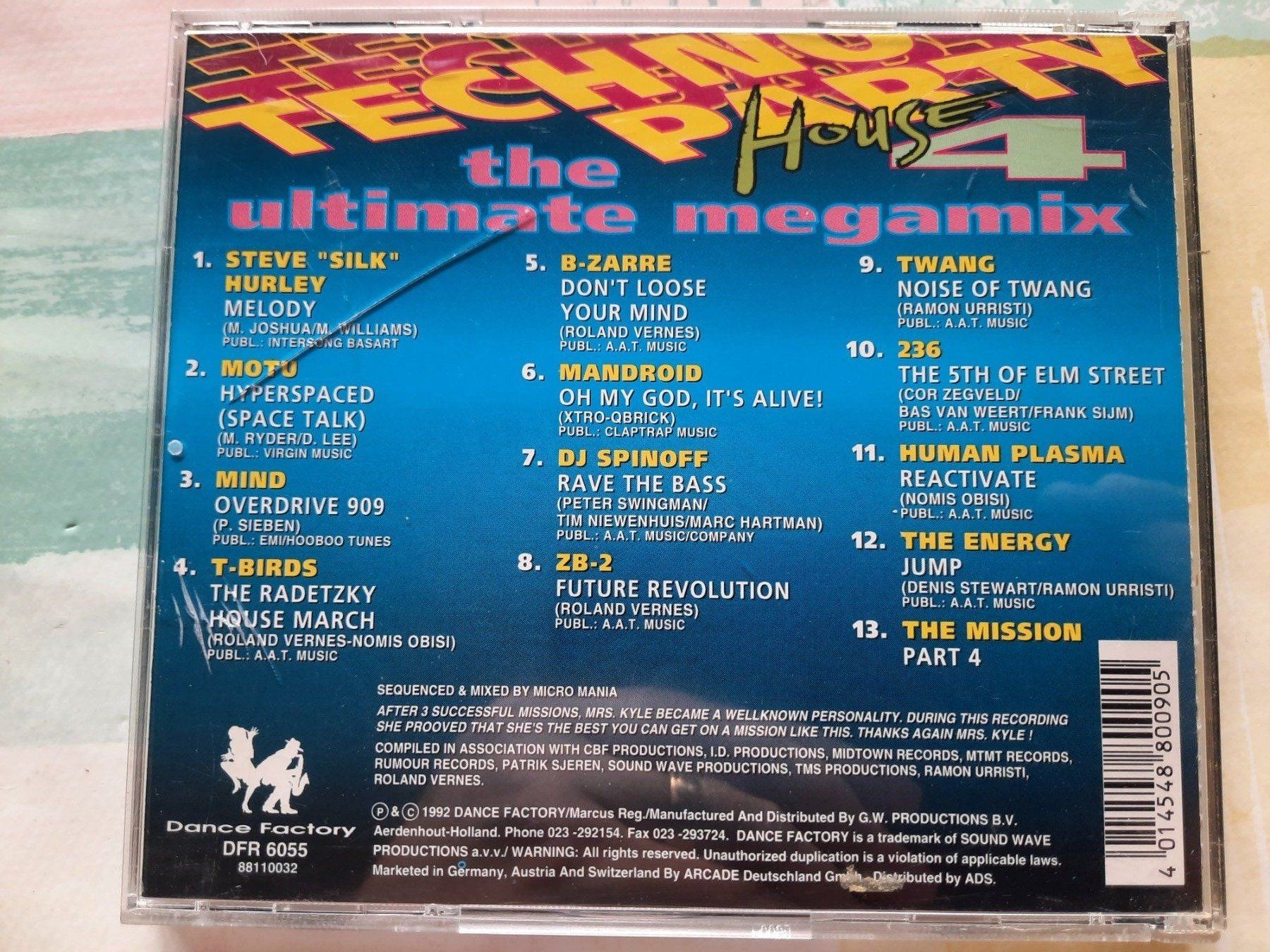 CDs: CD Techno Party - The ultimate megamix 4 – Gebraucht aus Pully von bro_n52j 1