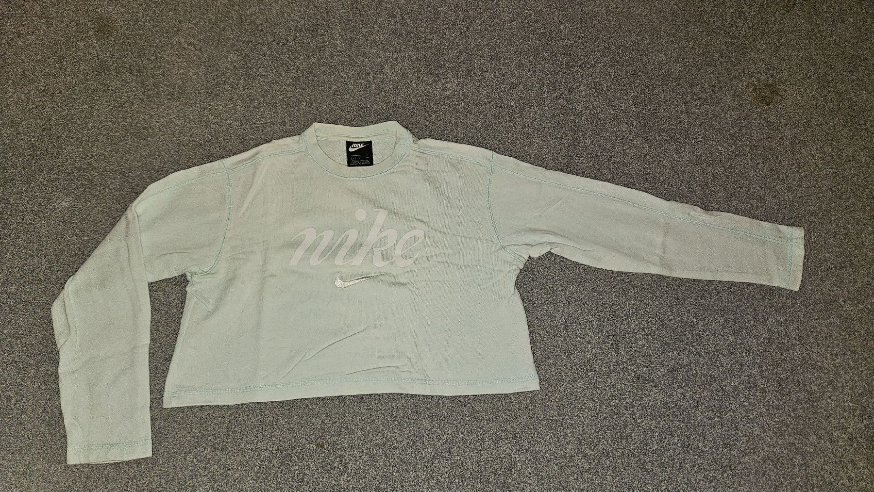 Nike Pullover & Sweatshirts: Nike crop-pullover türkis – Gebraucht aus Sax von Kieselstei