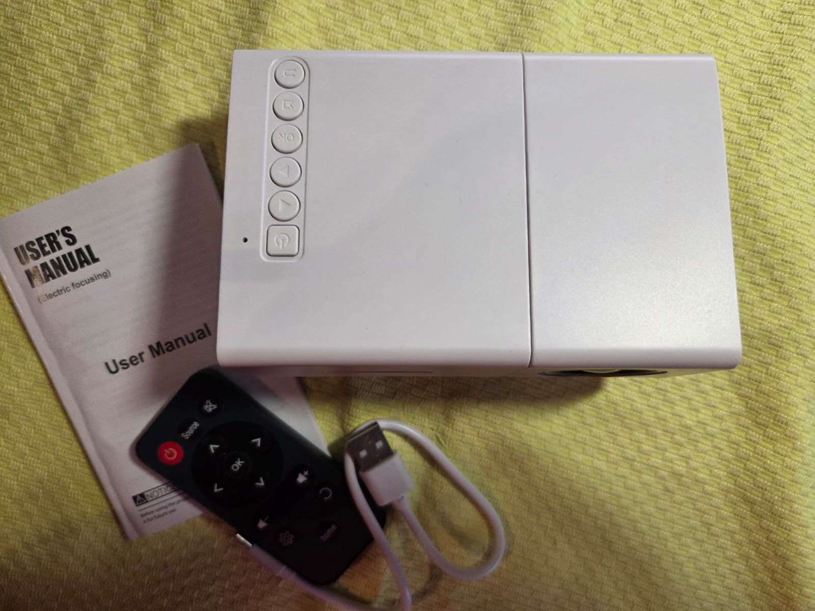 Videoprojektoren: Mini-Beamer – Neu und originalverpackt aus Dachsen von bea_jvs2 2