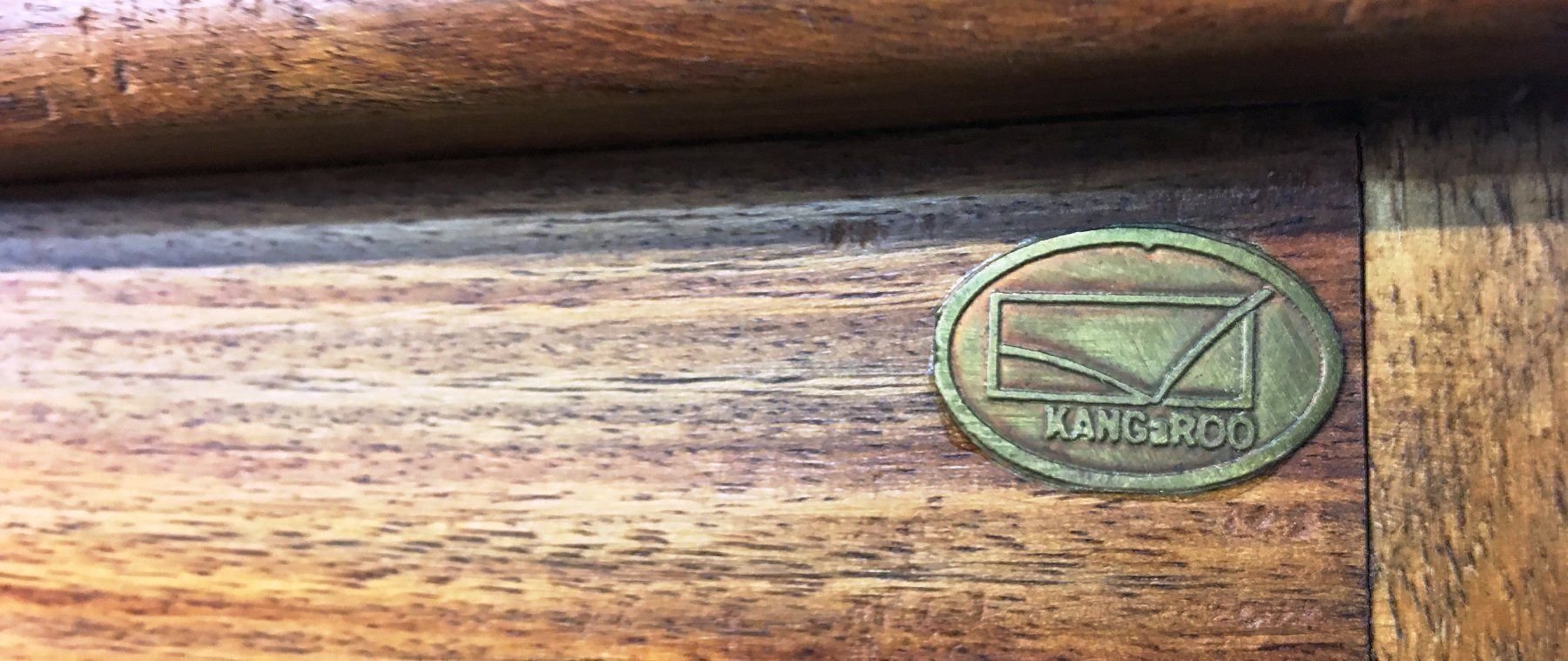 Armadi: Kangaroo Buffet – Usato da Oftringen venduto da Vucki 1