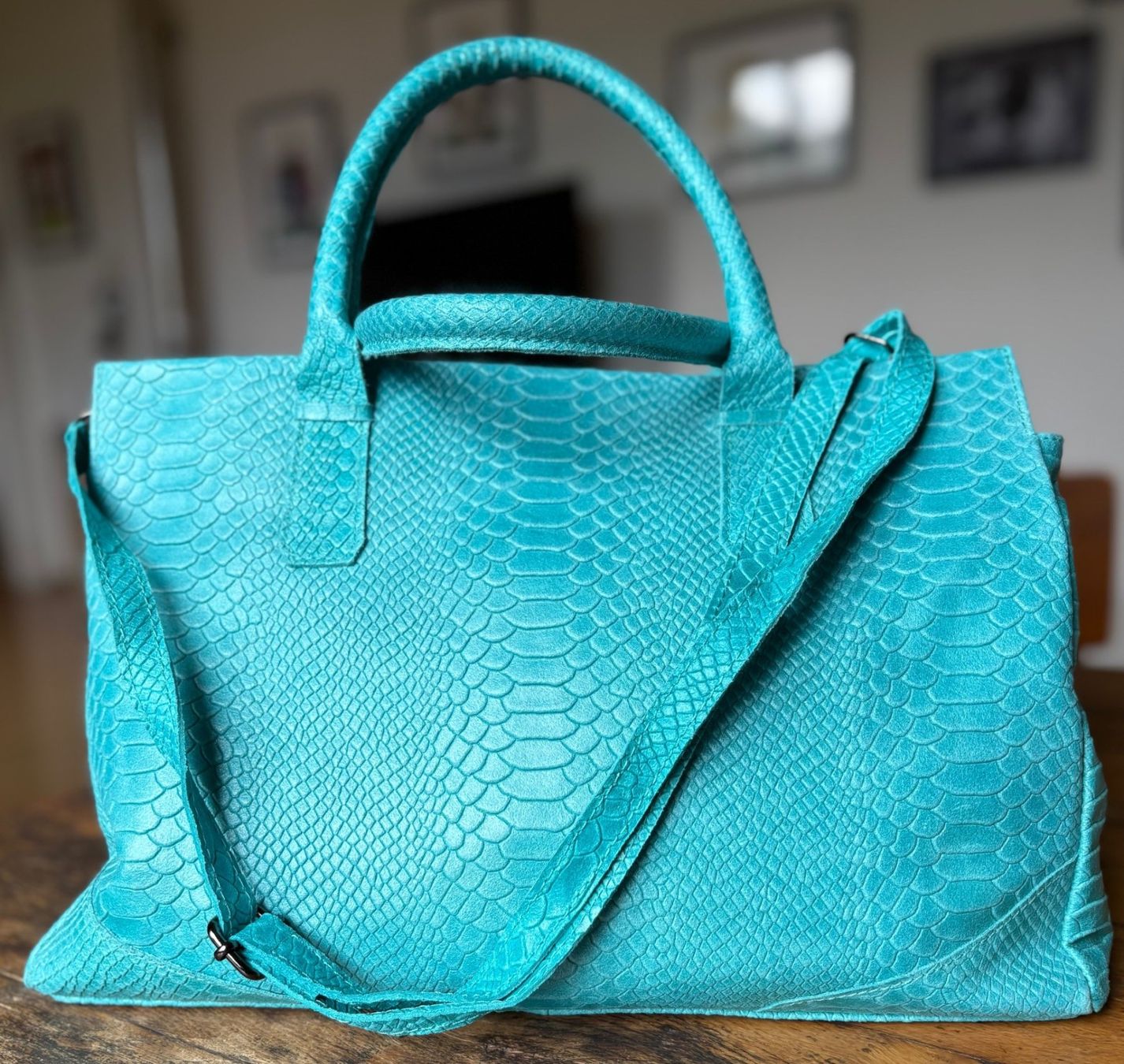 Borse da donna: BAG EN CUIR! – Nuovo e nell'imballaggio originale da Locarno venduto da NicoNion
