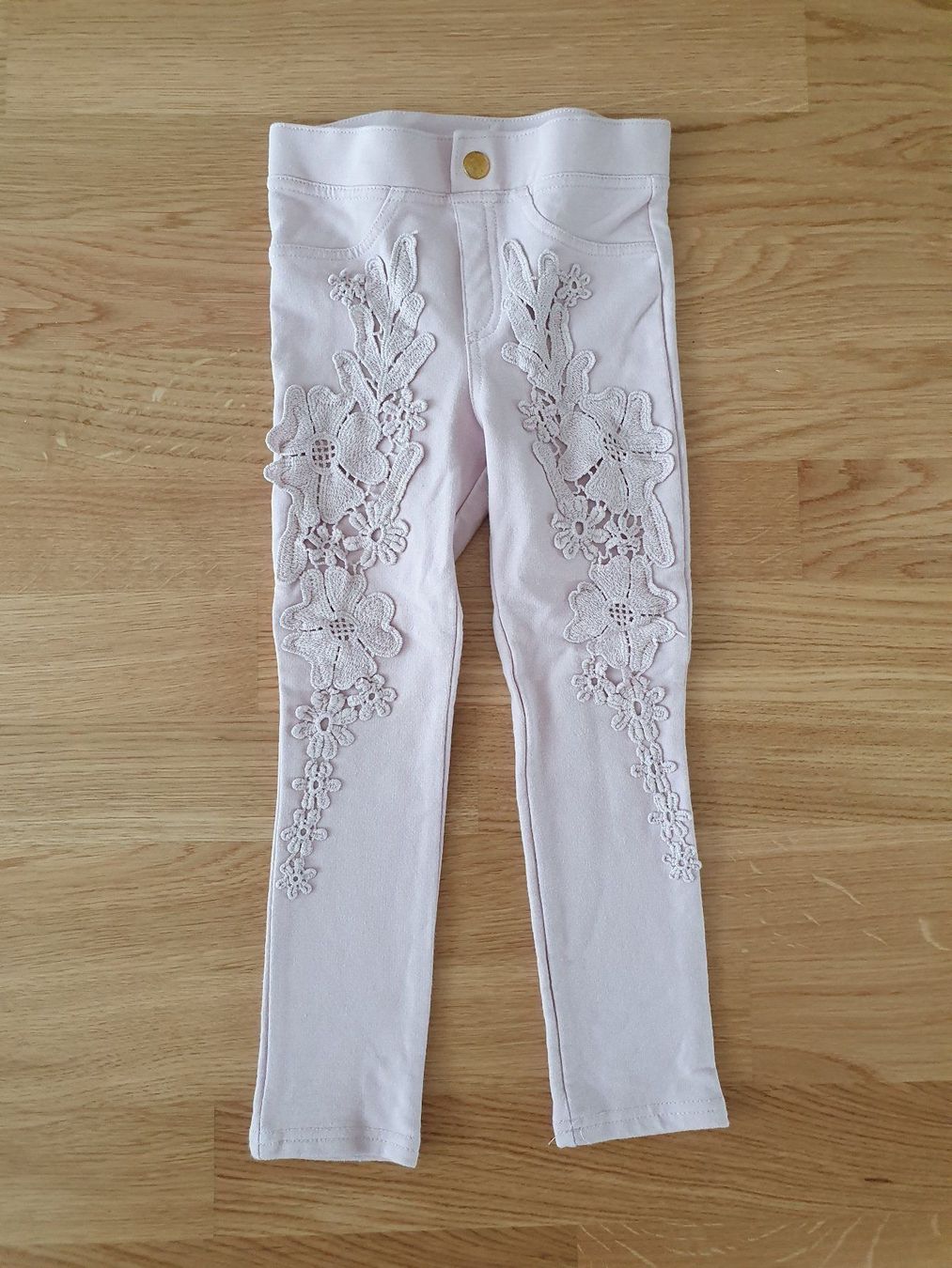 Hosen: Hose Gr. 98-104, guter Zustand – Gebraucht aus Glattpark(Opfikon) von dememora