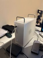 M3 Ultra 32-Core CPU 80-Core GPU 512GB RAM 4TB SSD