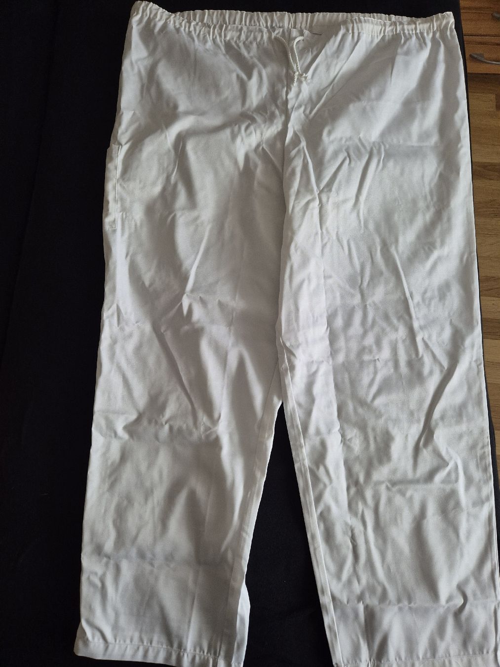 Hosen: Weisse Hose Grösse XL – Gebraucht aus Langenthal von Polarisstern