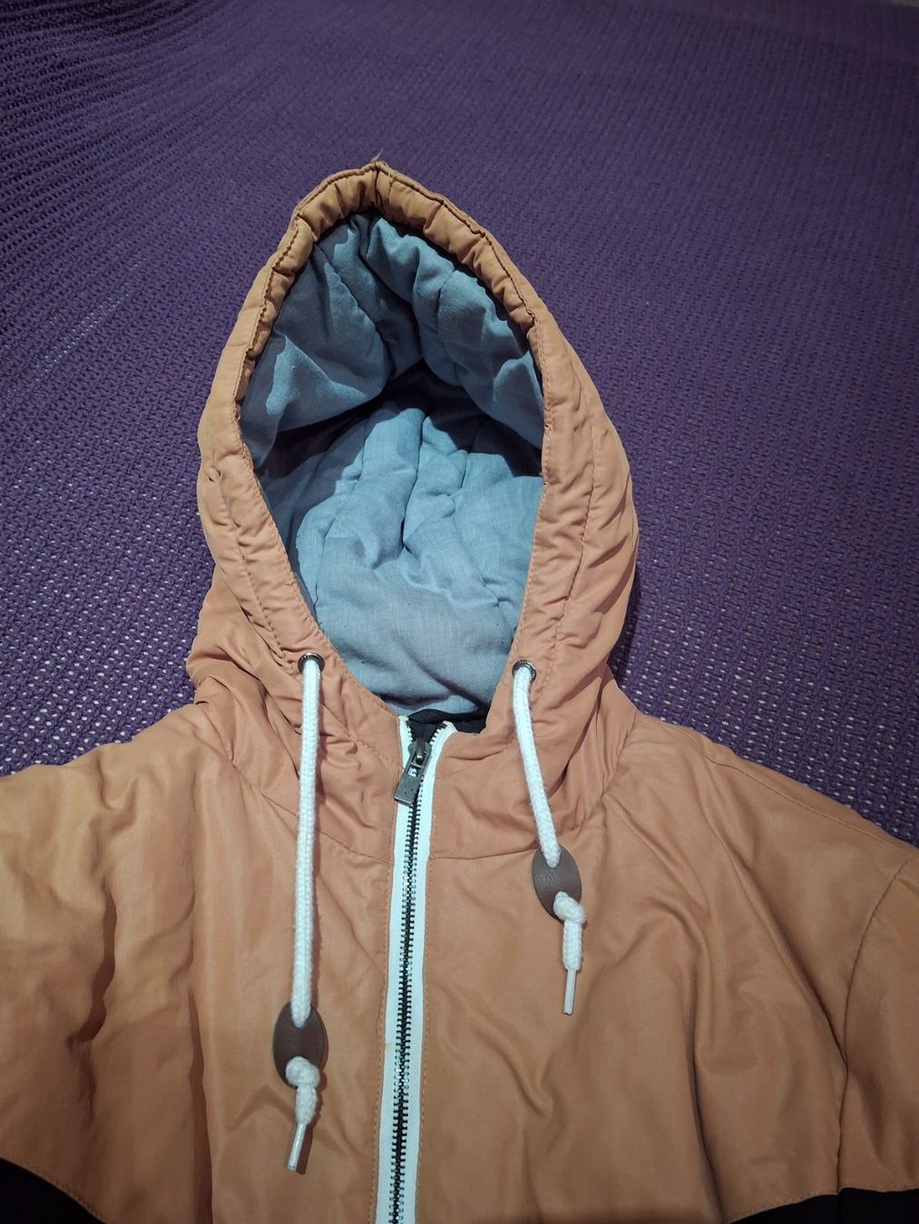 Giacche: Veste avec capuchon taille M marque FSBN – Usato da Villiers venduto da san_jn5w 3
