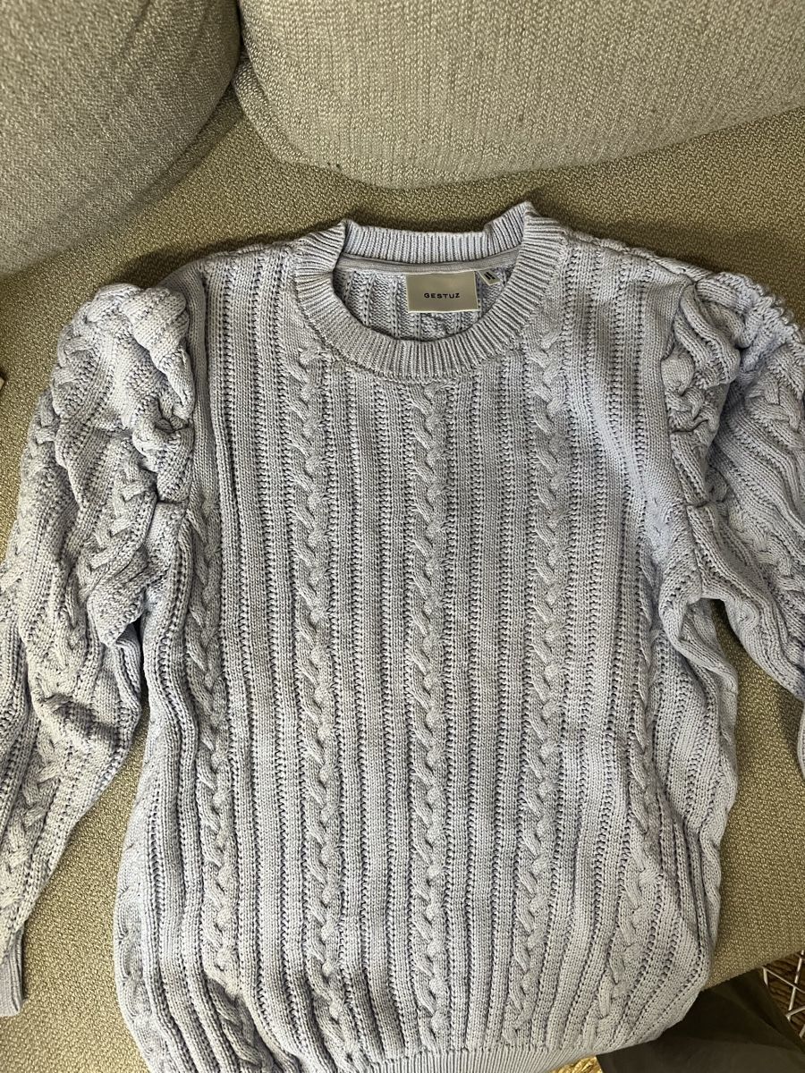 Maglioni & Felpe: Gestuz Strickpullover hellblau Zopfmuster guter Zustand – Usato da Schaffhausen venduto da juf_98r9 1