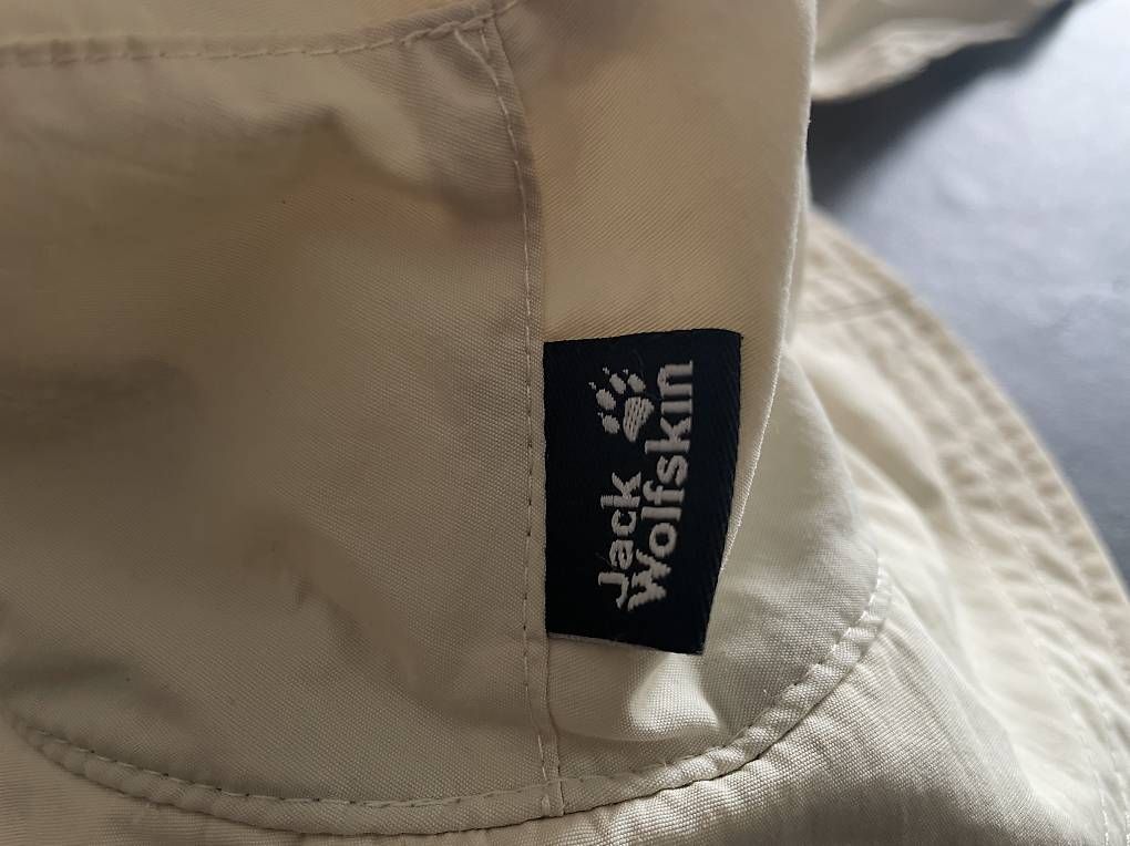 Jack Wolfskin Altro abbigliamento per bambino: Sonnenhut für Kinder – Usato da Mönchaltorf venduto da Snoopy2002 1