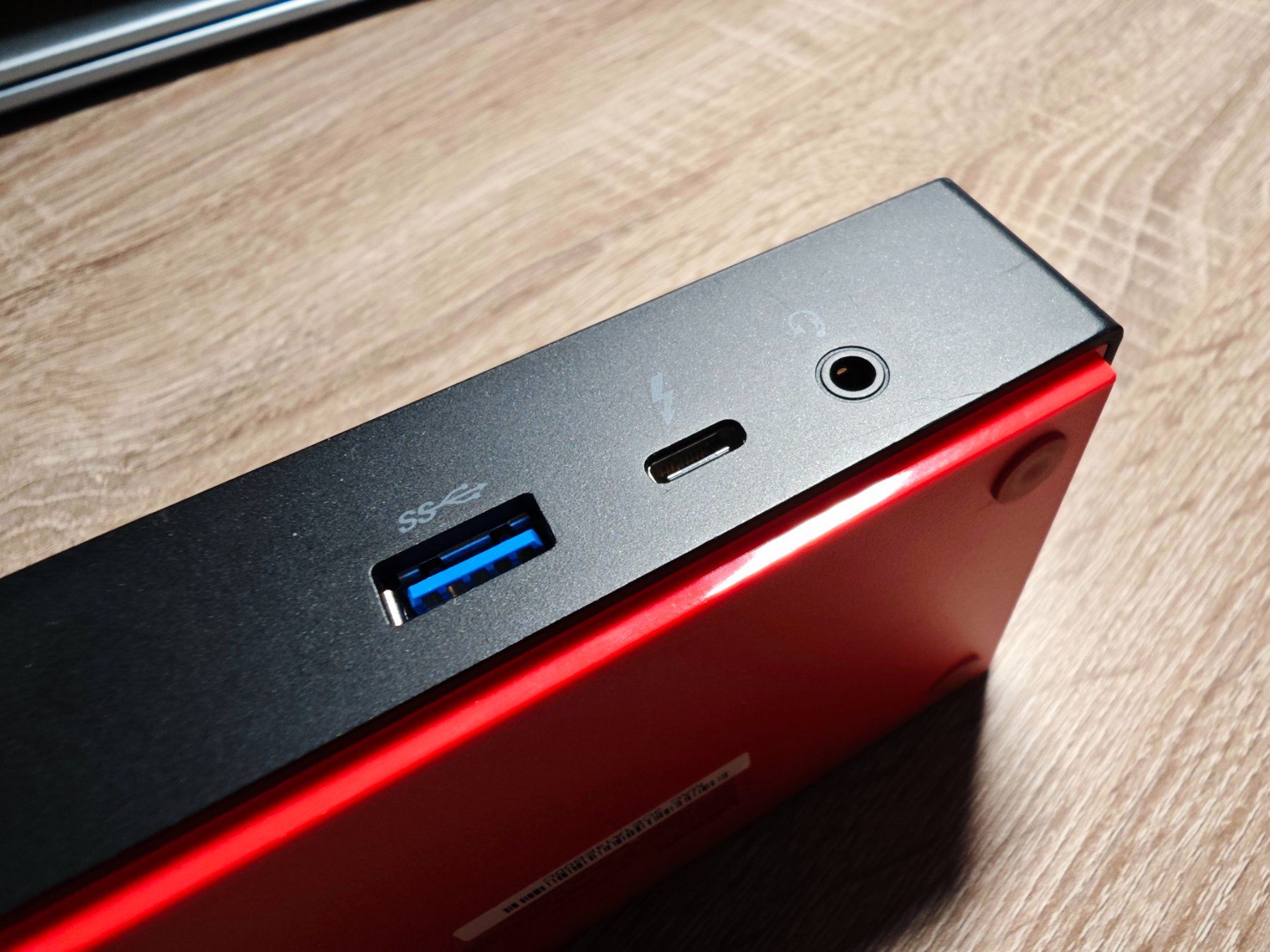 Lenovo Docking station: ThinkPad Thunderbolt 3 Workstation Dock - 2a Generazione – D'occasion à Intragna par Dekino 3