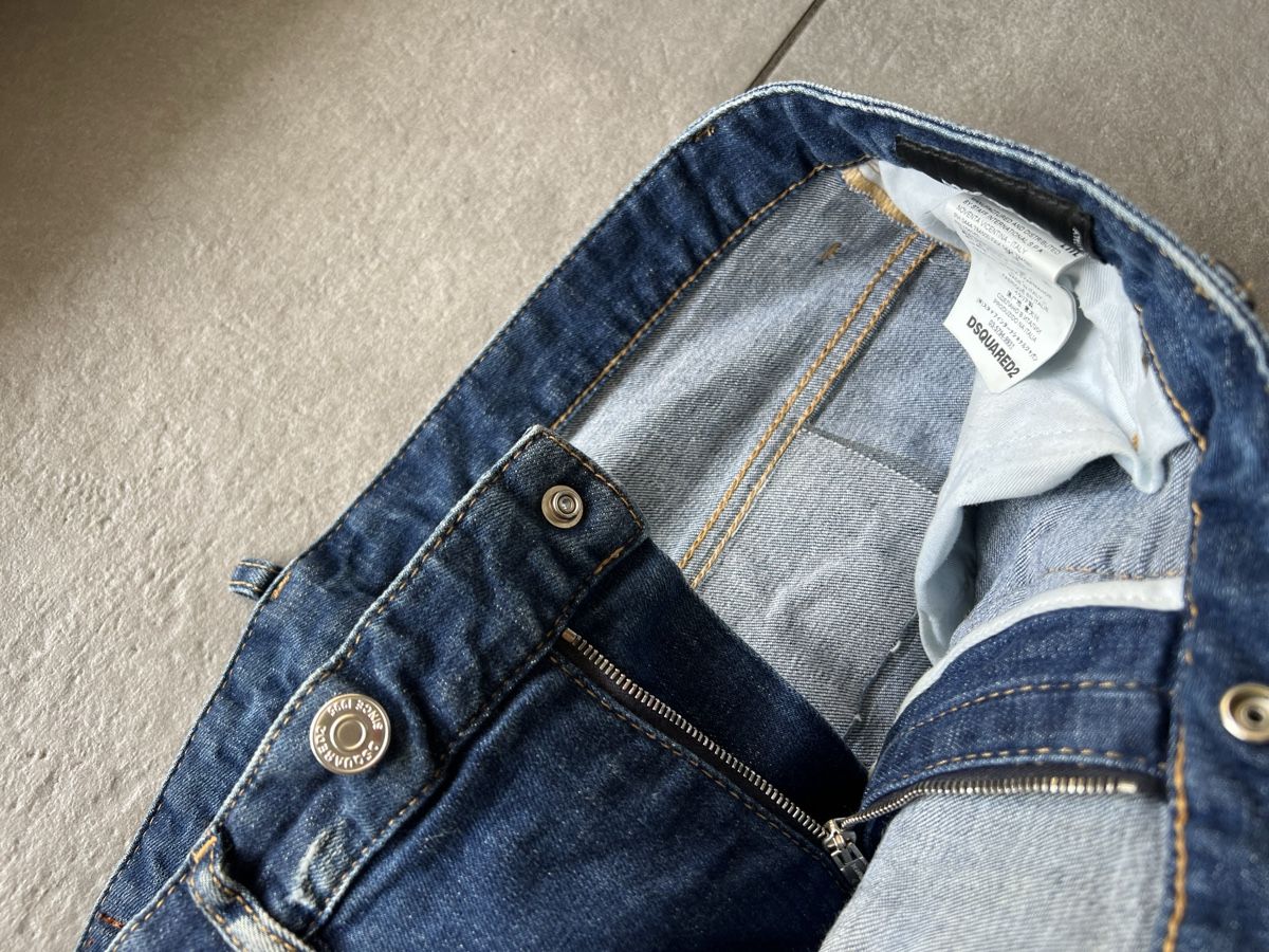 Dsquared2 Jeans: Dsquared2 jeans uomo 48 – D'occasion à Mendrisio par fly_9wzx 9