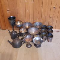 Vintage Waren-Sammlung: Teekannen, Becher & mehr!